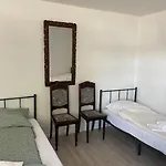Hus